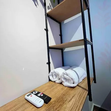 Apartamento Unique Studio With Balcony Near Old Town