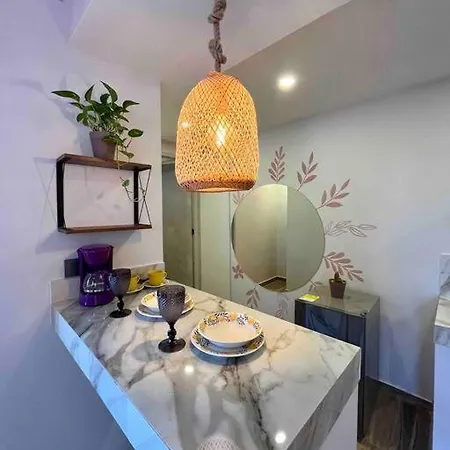 Apartment Unique Studio With Balcony Near Old Town *