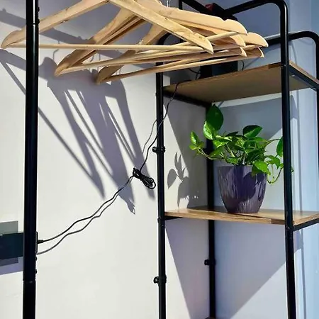 Unique Studio With Balcony Near Old Town Apartment